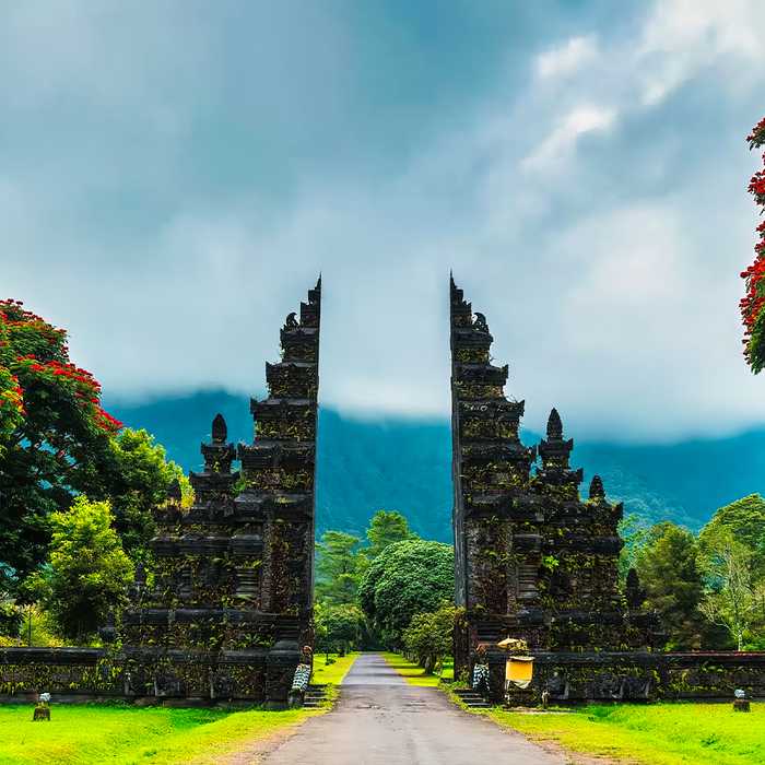 THE BEST OF TRIPLE-CITY EXPERIENCES: DUBAI, SINGAPORE & BALI