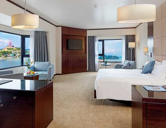 Wyndham Legend Halong Hotel - hotel room