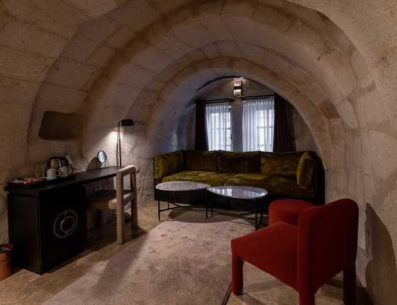 Artemis Cave Suites  - hotel room