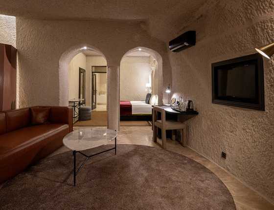 Artemis Cave Suites  - hotel room