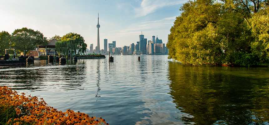 All-inclusive holidays to Toronto with World Holiday Vibes - Good Vibes Only