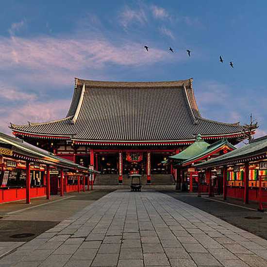 Senso Ji Temple in Tokyo - World Holiday Vibes, Good Vibes Only