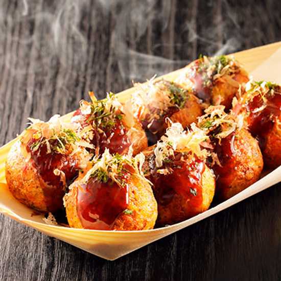 Takoyaki, best food in Osaka - World Holiday Vibes, Good Vibes Only