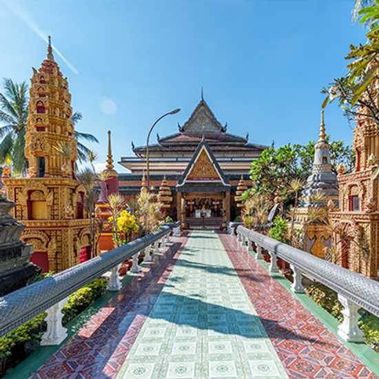 Wat Damnak, neighbourhood of Siem Reap - World Holiday Vibes, Good Vibes Only
