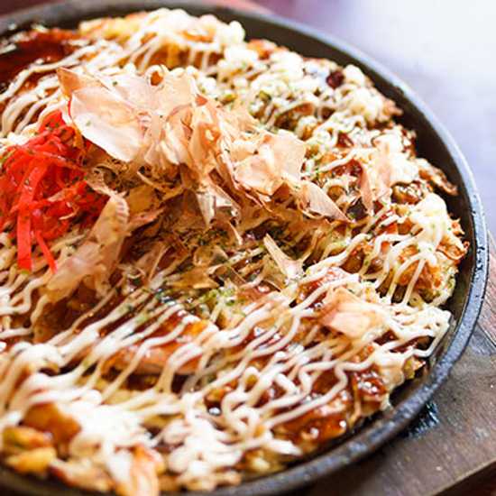 Okonomiyaki, best food in Osaka - World Holiday Vibes, Good Vibes Only