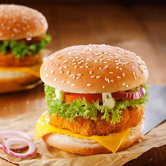 Fergburger - Best hamburger restaurants in Queenstown - Good Vibes Only