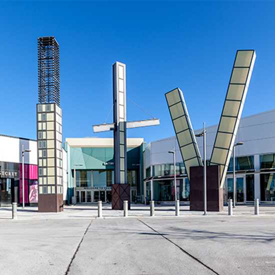 Vaughan Mills in Toronto - Good Vibes Only