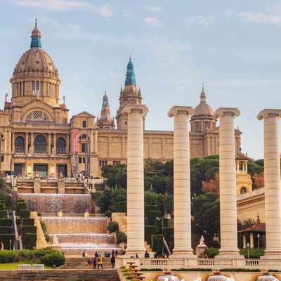 Low Cost European Getaway to Barcelona with Low Cost Vibes