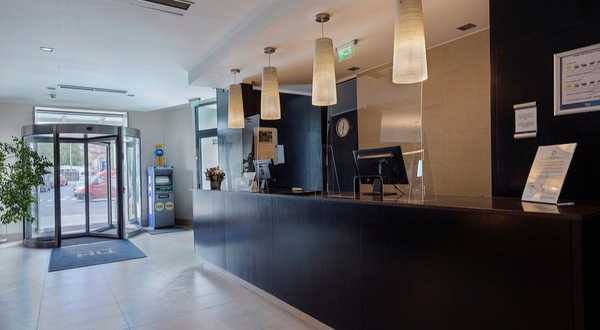 	Reception and lobby at CH Bucharest hotel